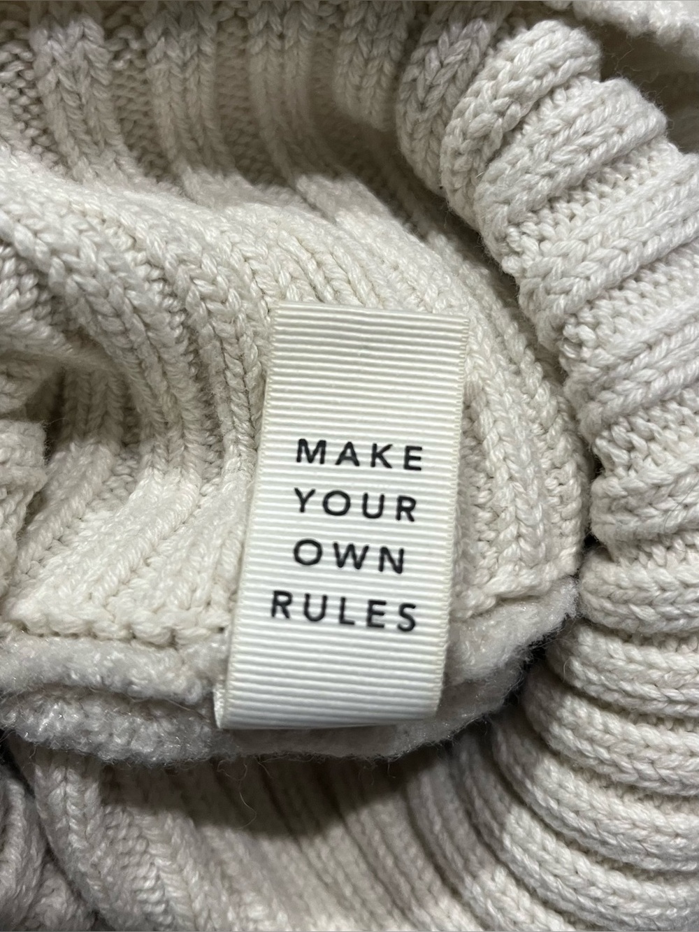 OFFLINE Aerie Cozy Off White Oversized Turtleneck Sweater - Picture 4 of 12